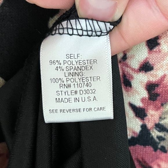 Emelia: NWT Women’s Black, Pink, Tan, Floral Bell Sleeve Dress, Size S - Picture 6 of 11